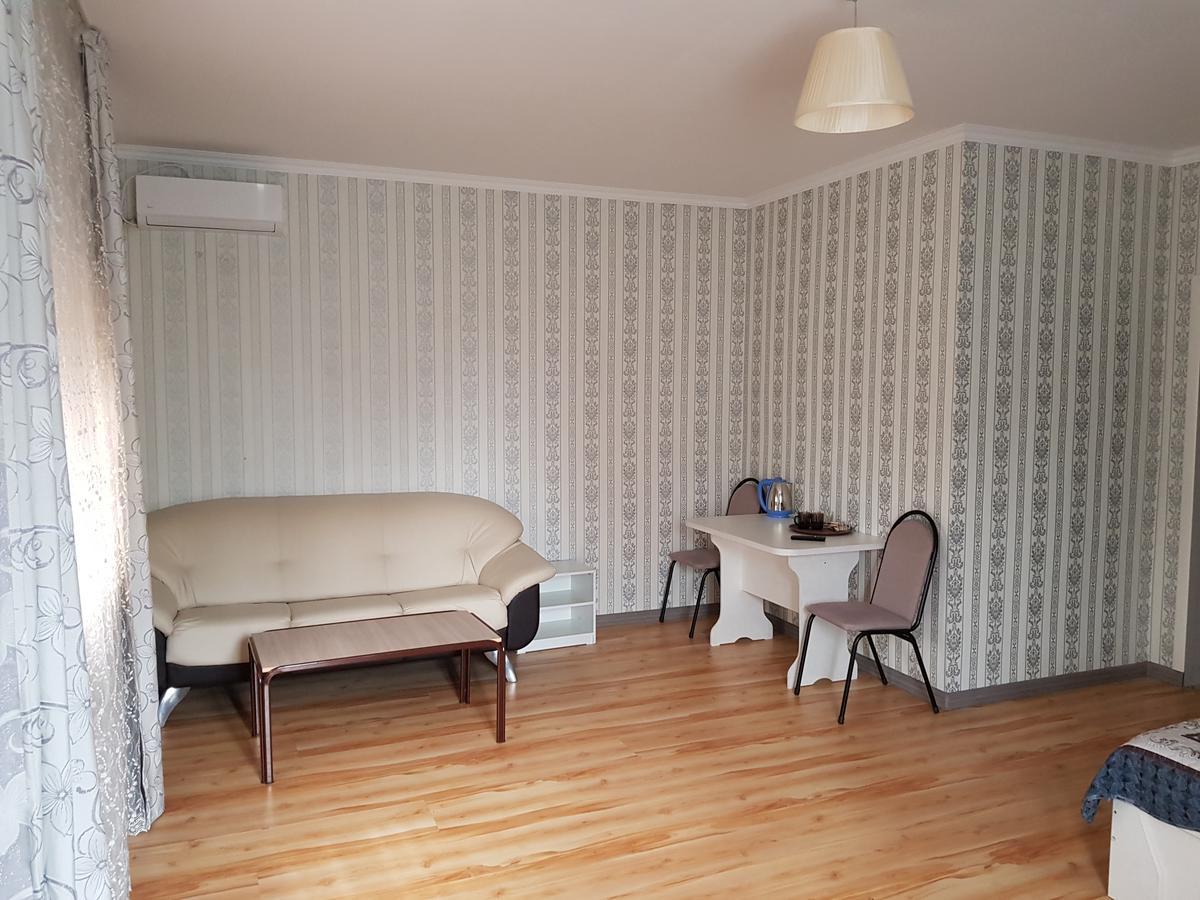 Mini Hotel Leila Almaty Eksteriør bilde