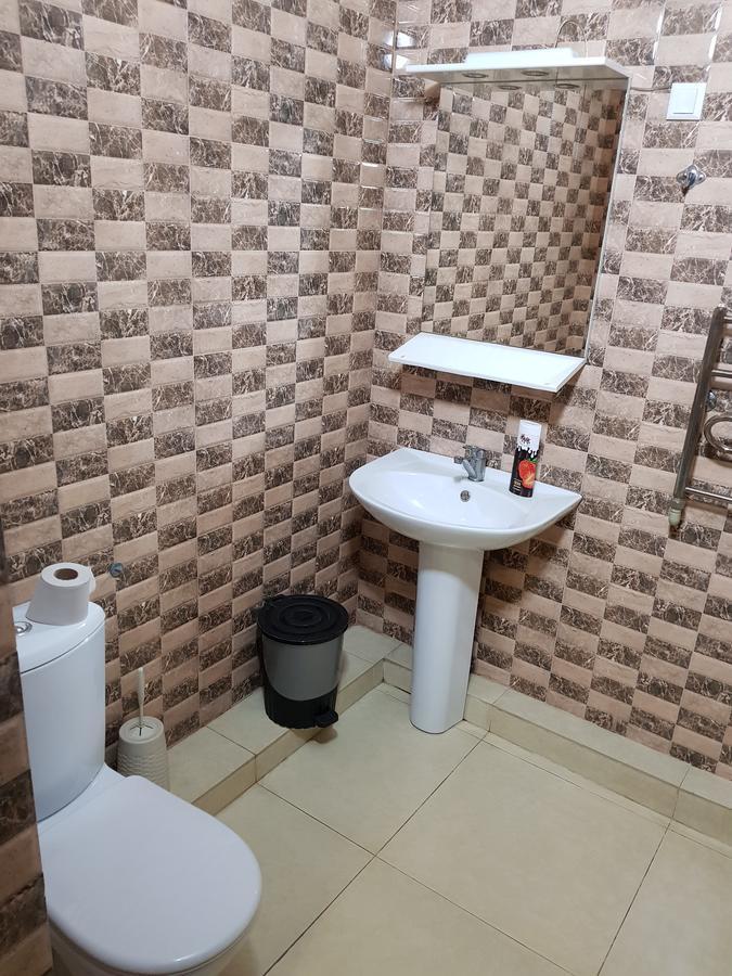 Mini Hotel Leila Almaty Eksteriør bilde